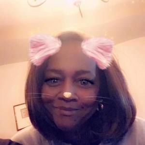 Meet your Posher, Gloria